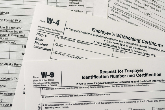W-9 vs W-4 Forms: What’s the Difference?